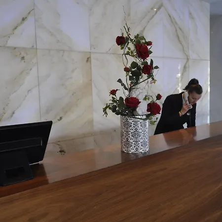 Hotel Sun Hall 4*