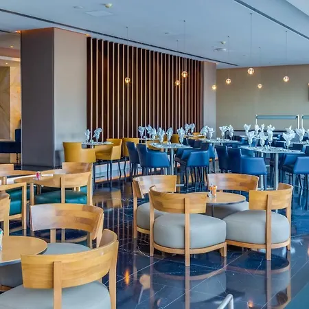 מלון Sun Hall 4*