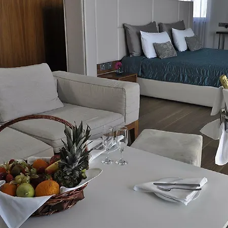 Hotel Sun Hall 4*