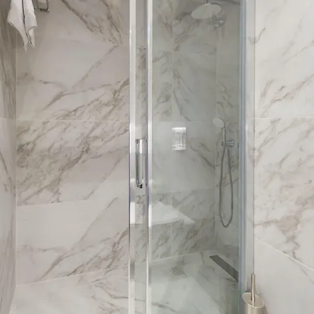 호텔 선 홀 라르나카