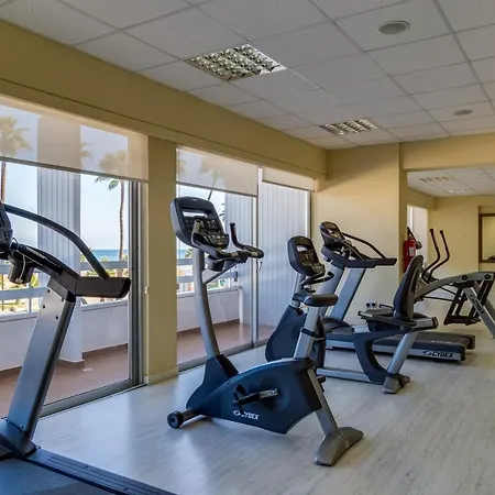 호텔 선 홀 라르나카