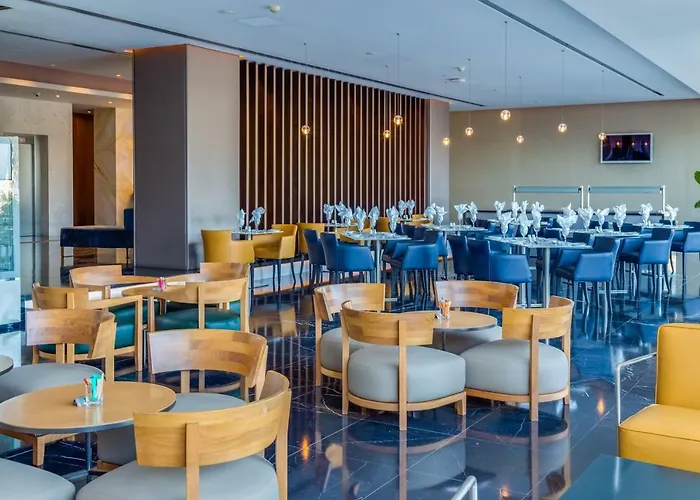 Ξενοδοχείο Sun Hall 4*